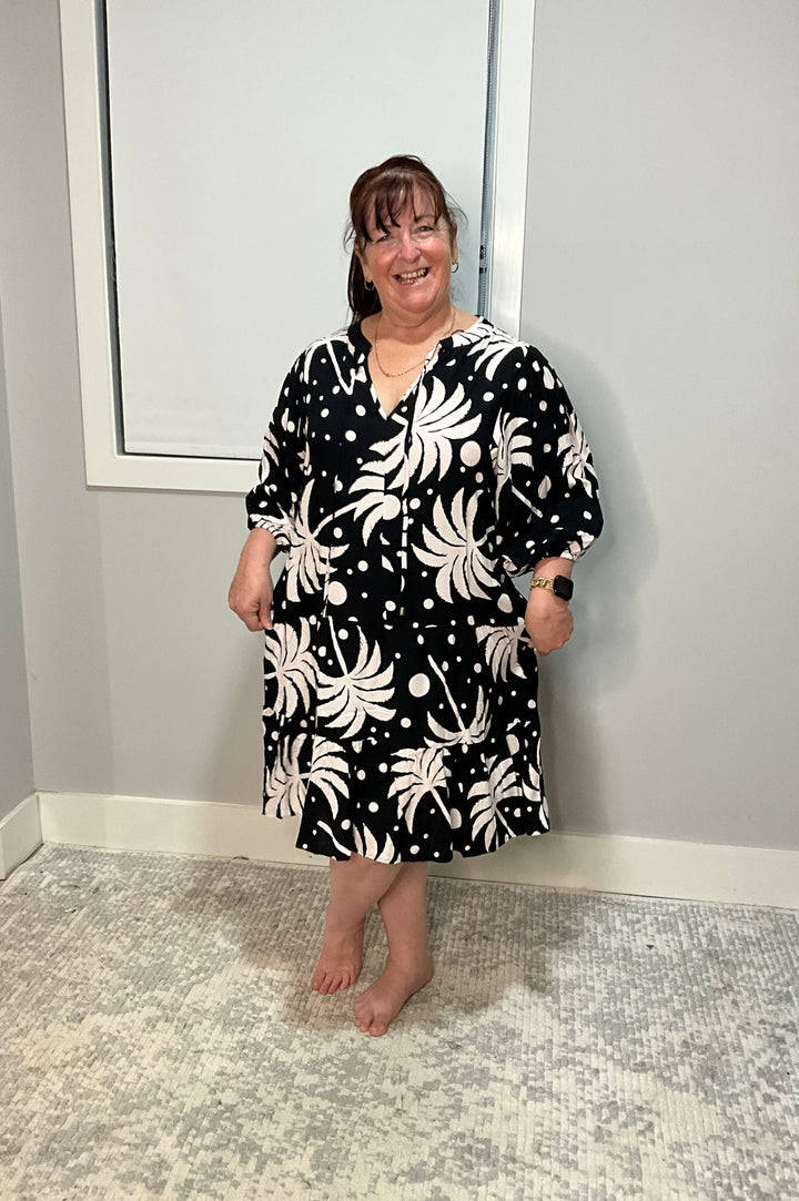 Nyah Dress Black Palm